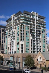 Oaks Adelaide Embassy Suites