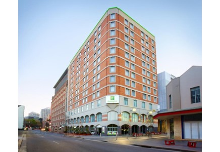 Holiday Inn Darling Harbour