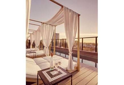 Vibe Hotel Darling Harbour