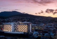 Crowne Plaza Hobart - 850m to the conference venue