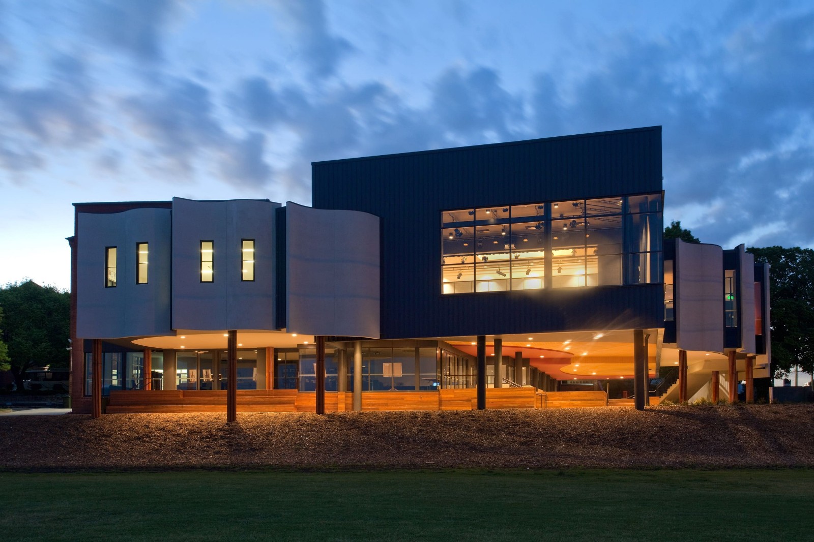 Santa Maria College 2