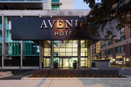 Avenue Hotel