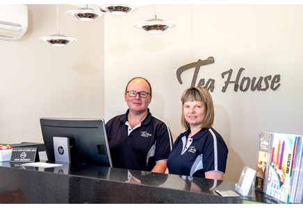 Tea House Motor Inn