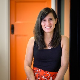 Amanda Newbery Headshot