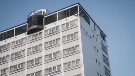 Bay Plaza Hotel