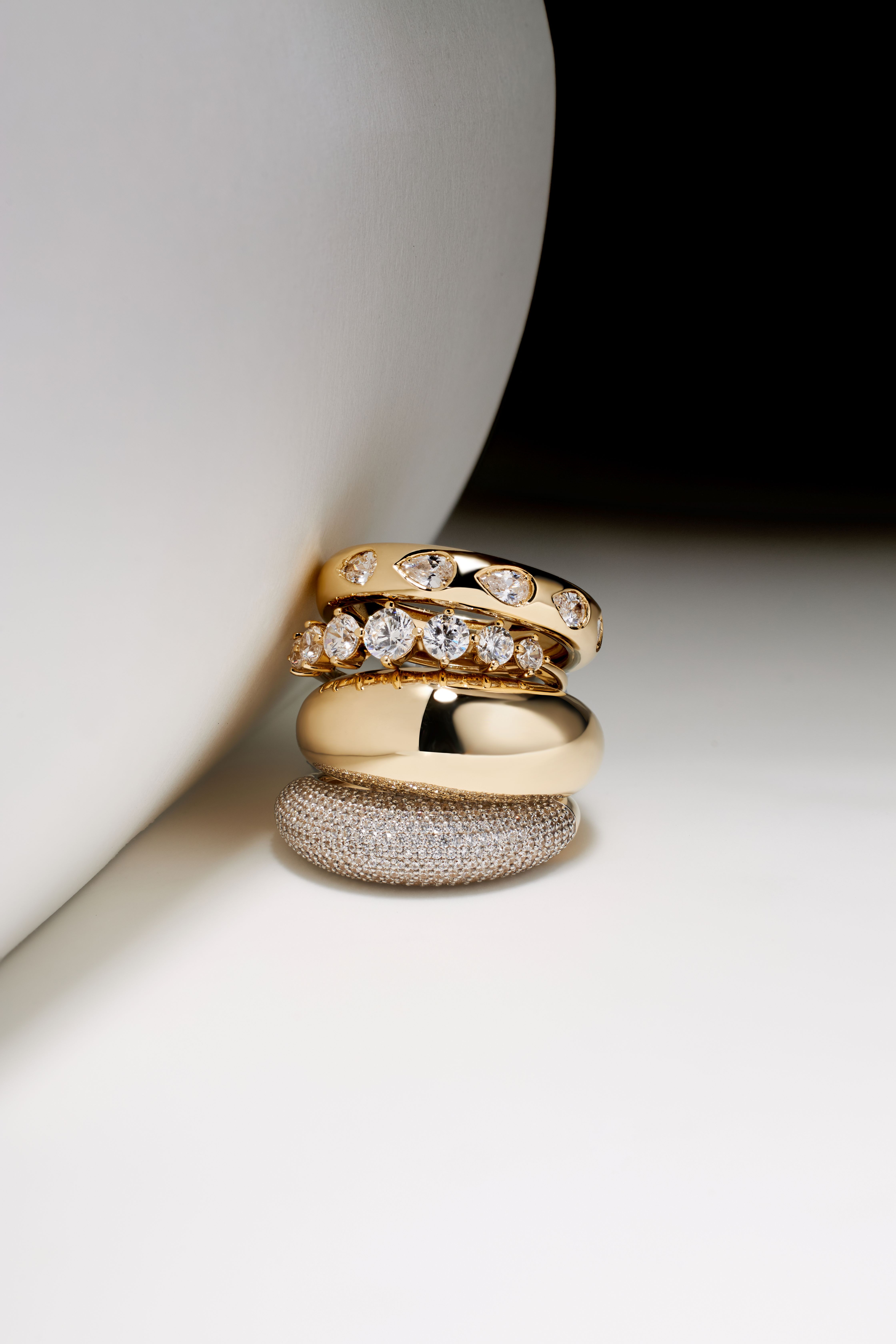 Volume Sparkle 14K Gold Still Life Image-1.jpg