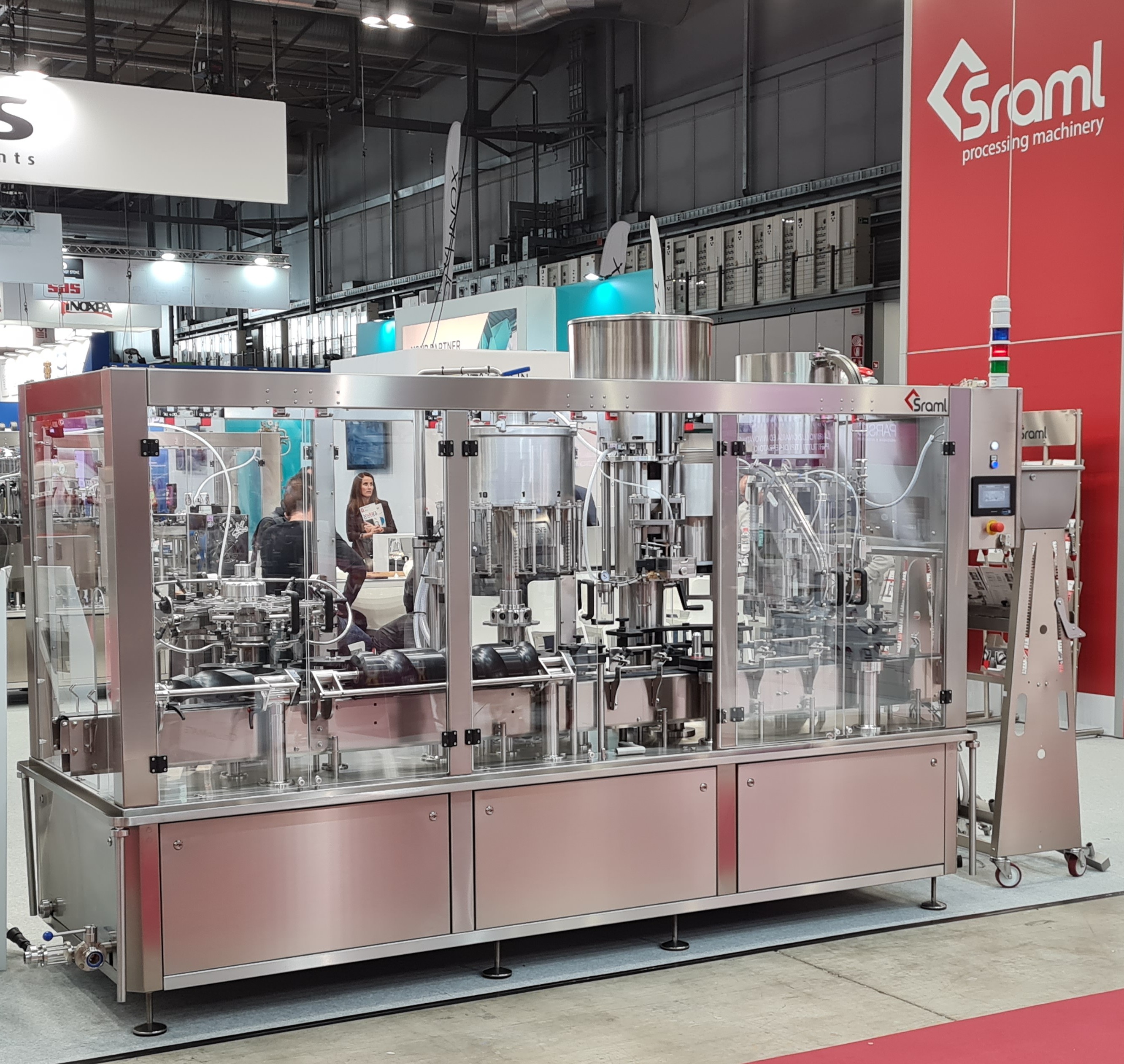 Sraml Monobloc.jpg