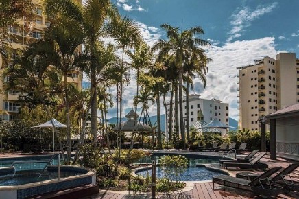 Pullman Cairns International