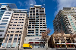 Oaks Adelaide Embassy Suites