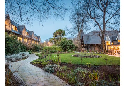 Chateau on the Park - Christchurch, a DoubleTree by Hilton