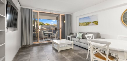 Charlesworth Bay Beach Resort