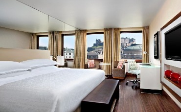 Sheraton Grand Hotel Castle View Room