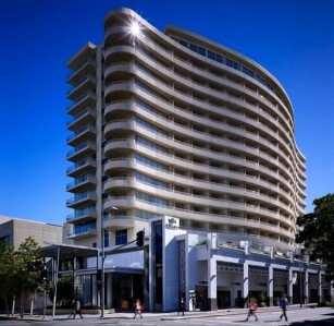Rydges South Bank
