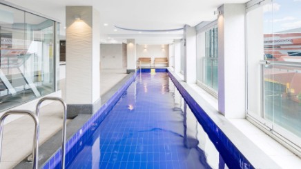 Oaks Adelaide Embassy Suites