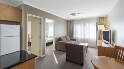 Nesuto Canberra Apartment Hotel