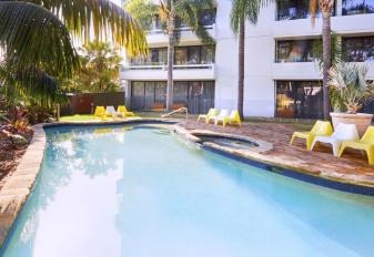 Holiday Inn Warwick Farm