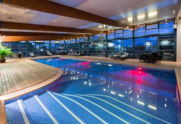 Novotel Canberra - 900m from forum venue