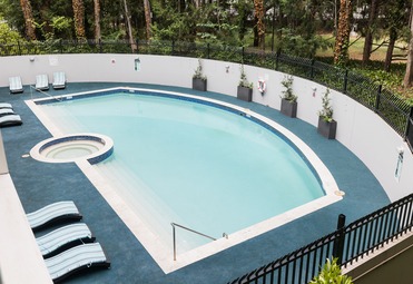 Crowne Plaza Canberra - 200m from forum venue