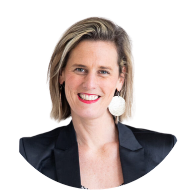 Headshot of Lucy Simms