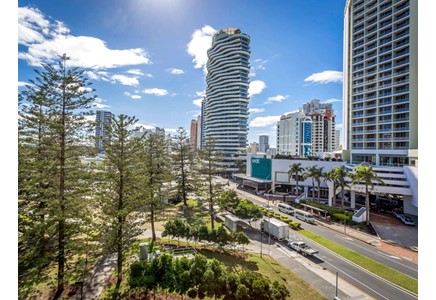 Mantra Broadbeach on the Park