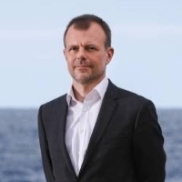 Headshot Photo Thomas Hansen