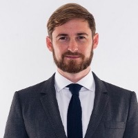 Headshot Photo Aaron Smith