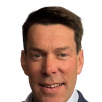 Headshot Photo Matthew Dickie