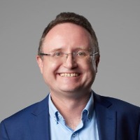 Headshot Photo Derek McKay