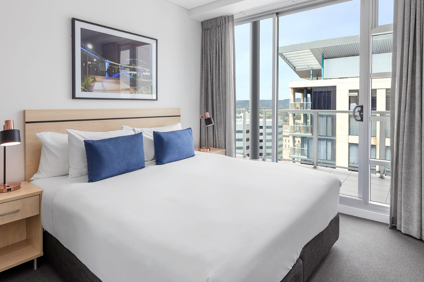 Oaks Adelaide Embassy Suites