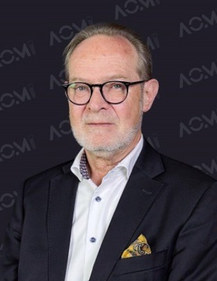 Professor Xudong Wang