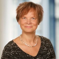 Headshot Photo Hanne Multhaupt