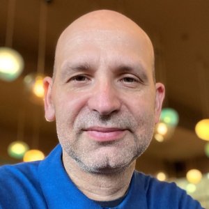 Photo of Francis Ruiz