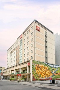 IBIS Adelaide