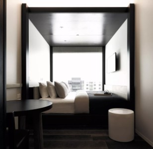 Little National Hotel