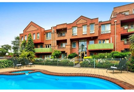 Comfort Apartments Royal Gardens - 650m to the meeting venue