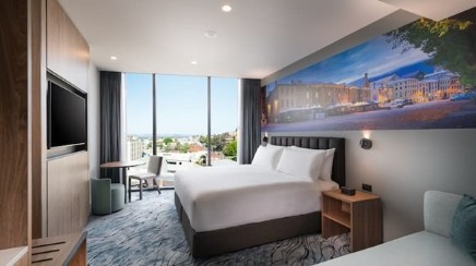 DoubleTree by Hilton Hobart