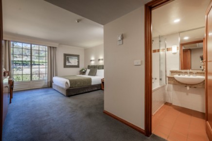 Country Club Tasmania