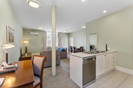 Launceston Central Apartment Hotel