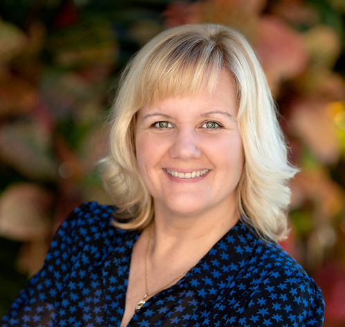 Headshot of Dr. Heike Naigur