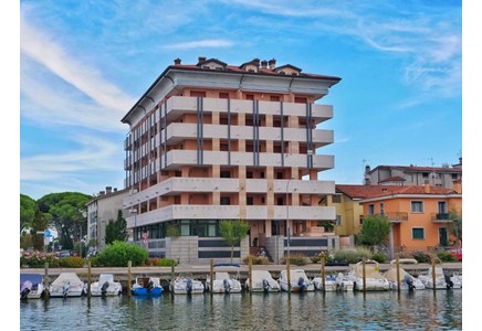 Aparthotel Capitol