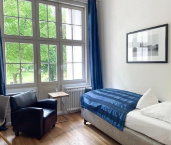 WAGNER IM DAMMTORPALAIS HOTEL