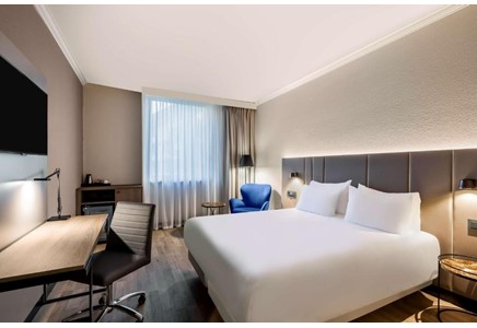 NH Luxembourg Airport 4*