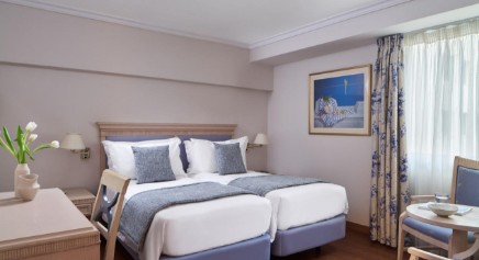 Titania Hotel 4*