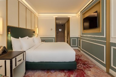 The Emerald House Lisbon, Curio Collection by Hilton