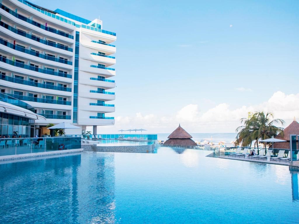 Torre del Mar - Hotel Las Américas