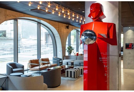 Radisson RED