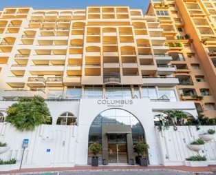 Columbus Monte - Carlo Curio Collection by Hilton