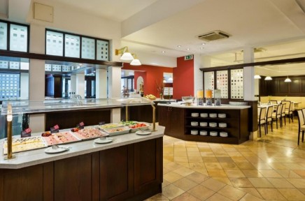 Austria Trend Hotel Ananas