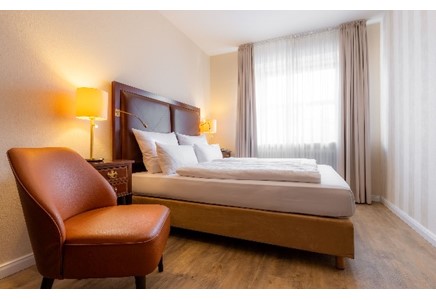 z cxl_Hotel Engel