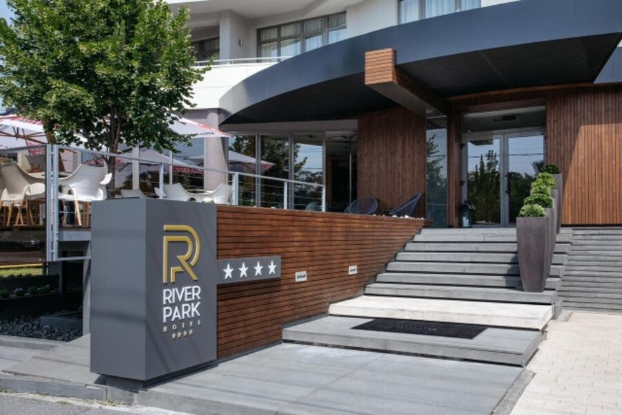 River Park Hotel